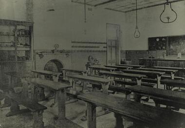 Photograph - Black and White, Ballarat School of Mines Electricity Classroom, 1900