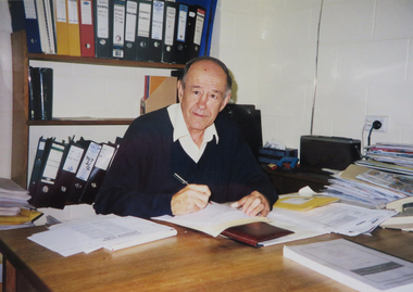 Photograph, Dr Brian Chappel, 03/1982