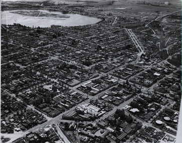 Aeiral view of Ballarat showing Lake Wendouree