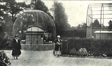 Two women in the Ballarat Zoo