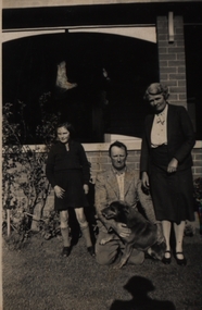 Photographs - black and white, Chatham-Holmes Collection: New home and gardens at "Launchley"