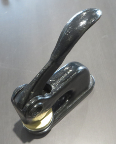 Seal Press, "E.M.U" Press