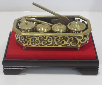 Object, Betel Nut Cutting Set