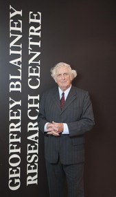 Photograph, Geoffrey Blainey at the opening of the Geoffrey Blainey Research Centre, 2009, 20/08/2009
