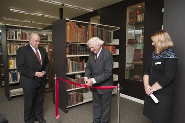 Photograph, Geoffrey Blainey at the opening of the Geoffrey Blainey Research Centre