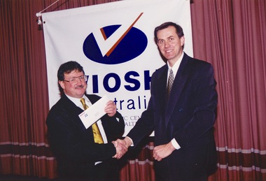 Photograph - Photograph -colour, VIOSH Australia Annual Dinner, July 1999: Presentation of Award to Trevor Bailey