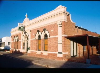 Photograph, Former Stawell School of Mines, c2000