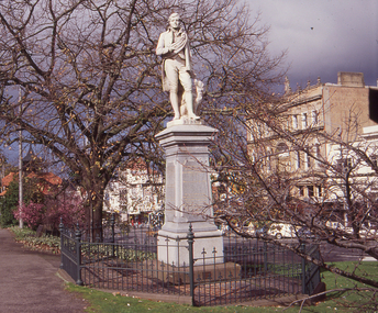 Photograph, Robert Burns Statue in Sturt Street, Ballarat, c1990