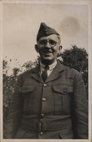 Photograph, Neville Bunning  & Documents relating to RAAF and Aeroplanes