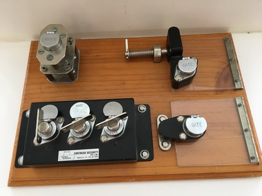 Equipment - Equipment - Locking System, VIOSH: Locking System; Security system for entering building - safeguarded spaces