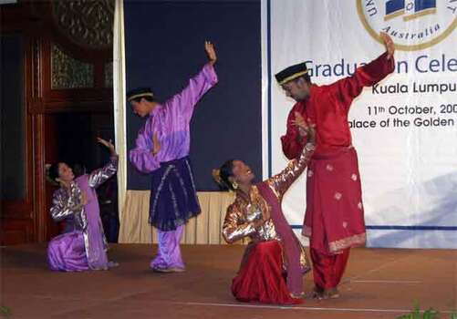 Dancers 
