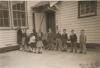Photograph, Students of Antwerp State School Number 1304