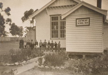 Photograph, Students of Antwerp State School Number 1304