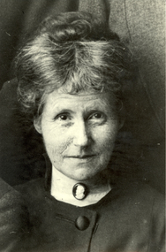 Article - Article - Women, Ballarat Technical Arts School: Women of Note;  Margaret Young, Teacher, Woodcarving