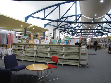 Photograph, Federation University Gippsland Campus Library, 2020