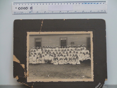 Photograph, 1908 (estimated)