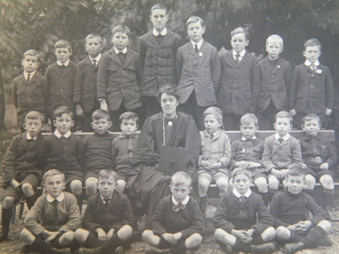 Photograph album, 1918