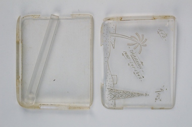 Cigarette case, Circa1942
