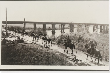 Photograph, Set 4 photographs. and others for Torquay Light Horse camp, 1940