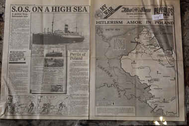 Newspaper - The Sun Newspaper Dated 4/9/1939 - My War Part 2 - Hitlerism Amok In Poland, The Sun Newspaper Dated 4/9/1939 -  Hitlerism Amok In Poland
