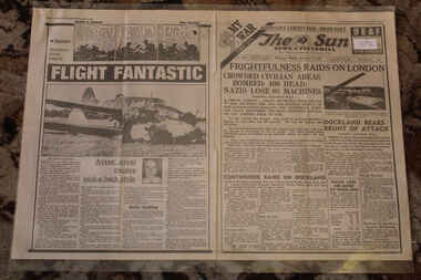 Newspaper - Te Sun Newspaer Special Dated 9/9/1940 - My War Part 10 - Frightfulness Raids On London, The Sun Newspaper - Special - Crowded Civilian Areas Bombed - 400 Dead Nazis Lose 88 Machines
