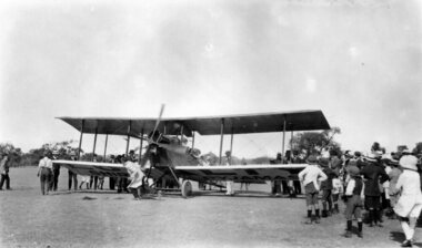 Photograph - Digital copy, First aircraft to land at Nhill in 1919, 1919