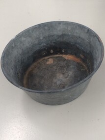 Memorabilia - Washing Dish