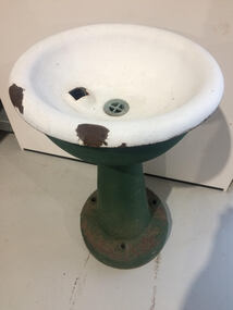 Memorabilia - Water bubble drinker, c1940s