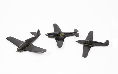 Memorabilia - aircraft identification models, c1940