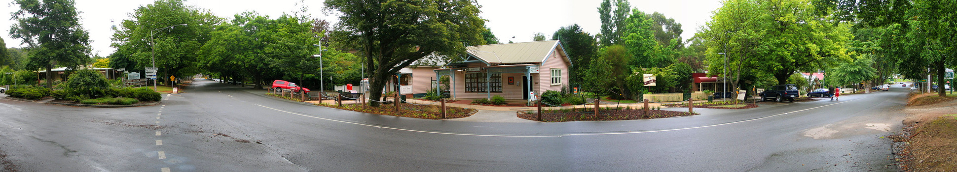 Shows Murchison Street in Marysville in Victoria. Shows the view looking both up and down Murchison Street from the corner with Pack Road. On the corner is a building which houses the Marysville Real Estate business.