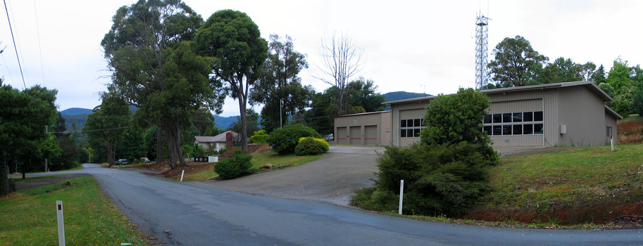Shows the CFA and SES building in Barton Terrace in Marysville in Victoria.