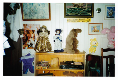 Shows the interior of Past Favorites in Marysville in Victoria. Shows some of the bric a brac that was available to purchase in the shop.