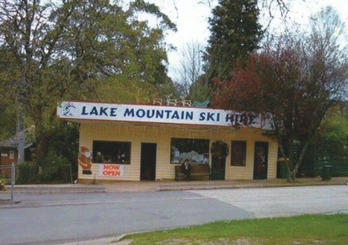 Shows the front facade of the Lake Mountain Ski Hire shop in Marysville in Victoria.