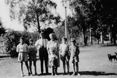 A digital copy of a black and white photograph of the Dickinson Family from Marysville.