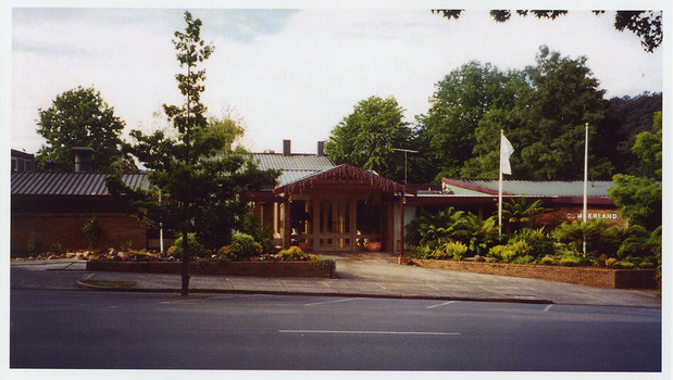 A colour photograph taken of The Cumberland guest house in Marysville.