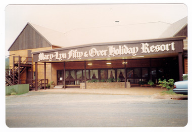 A colour photograph of Mary-Lyn Guest House in Marysville. Mary-Lyn was a part of the Mary Chain of guest houses built by Eric Dowdle during the Depression years. The photograph is of the main building.