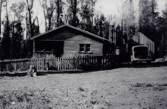 A copy of a black and white photograph of one of the mill houses at the Andersons No. 2 mill near Marysville. The original photograph was taken in the 1940s.