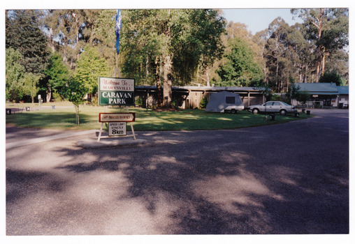 A colour photograph of the entrance to the Marysville Caravan Park.