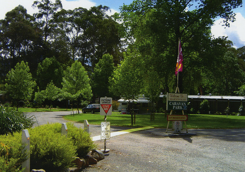 A colour photograph of the entrance to the Marysville Caravan Park.