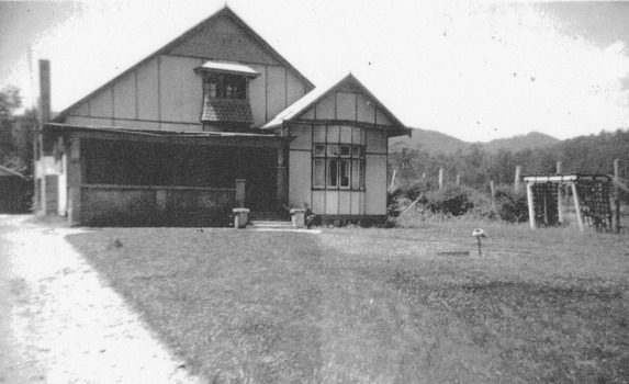 A digital copy of a black and white photograph of Marysville House. Marysville House was build in the late 1920s by Arthur Dickinson.