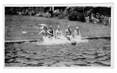 A digital copy of a black and white photograph of the swimming pool at Mount Kitchener House in Marysville.