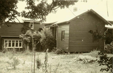 A digital copy of a black and white photograph of Taggerty House near Taggerty in Victoria. The Batchelor Family owned and operated Taggerty House.