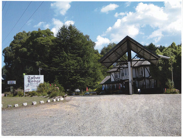 A colour photograph of Tudor Lodge Roadhouse in Narbethong in Victoria.