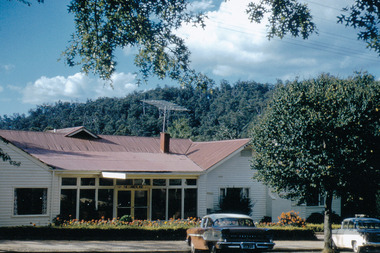 A colour photograph of the Cumberland guest house in Marysville. The photograph was taken in the late 1950s to early 1960s.
