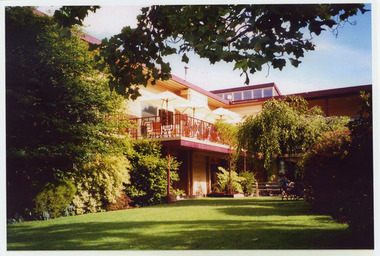 A colour photograph taken of an outside area at The Cumberland guest house in Marysville.