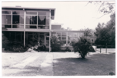 A black and white photograph of the Marysville Hotel in Marysville.