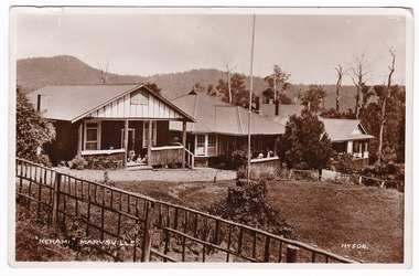 A black and white postcard from Kerami Guest House in Marysville. The original Kerami Guesthouse was built in 1907. On the reverse is a hand written message.