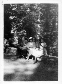 A digital copy of a black and white photograph of an unknown group of people taken at Kerami guest house in Marysville.