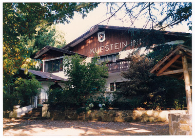 A colour photograph of the Kufstein Inn in Marysville.