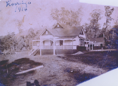 A black and white photograph of Kooringa in Marysville. Frederick Webb commissioned the Cuzens Brothers to build his private house, 'Kooringa' in Sedgewick Street, Marysville in 1914. The original photograph was taken in 1914.